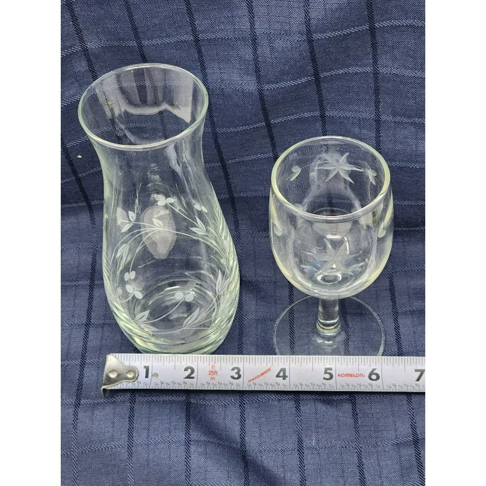 Vintage Leaves/Berries Etched Wine Glass‎ & Etched Flower/Leaves Glass Vase